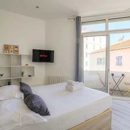 Cosy Et Calme Proche Metro Montplaisir Apartment Lyon Exterior photo